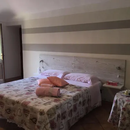Bed & Breakfast Sotto Le Mura 3*