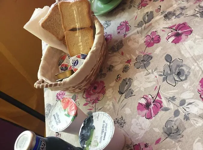 Sotto Le Mura パヴォーネ・カナヴェーゼ